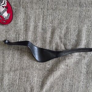 Deandri Curved leather Harness